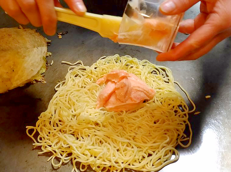 手作りの明太マヨネーズがたっぷり入ります