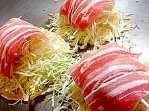 キッチンじゅんのお好み焼きは大きな鉄板で丁寧に焼き上げます