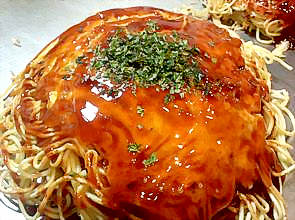 キッチンじゅんのお好み焼きはふんわりボリュームたっぷりです