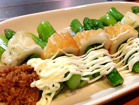 お酒のおつまみに最適、日替わりでご提供